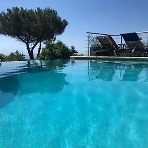 Aux Balcons Du Riou Avec Vue 180 Degrés Affittacamere